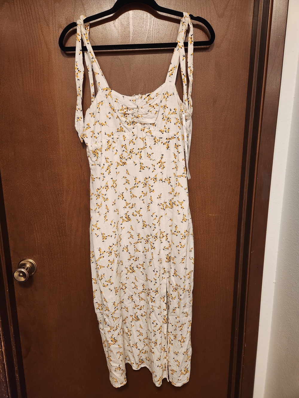MINKPINK White Midi Dress with Yellow Floral Print